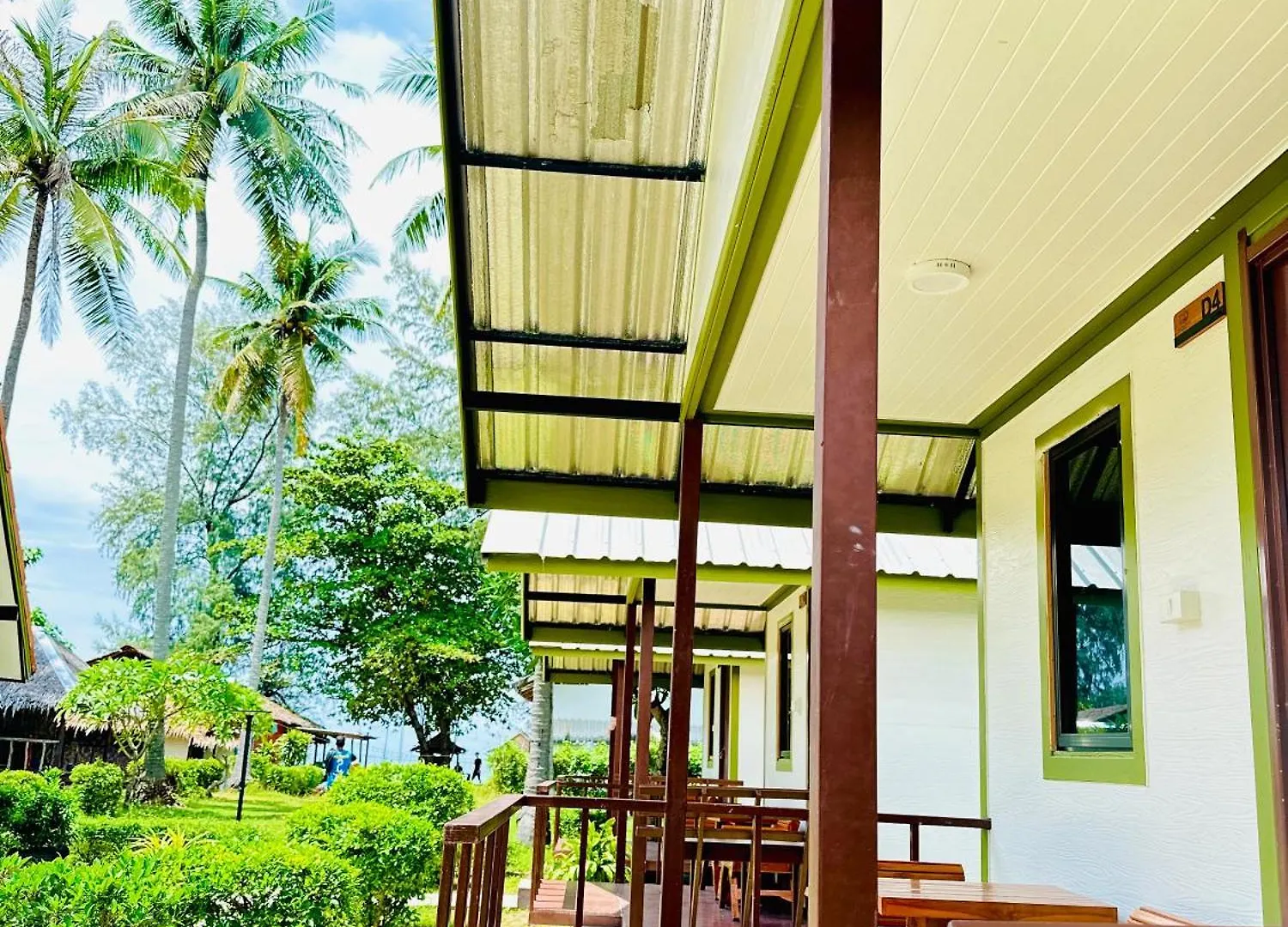 *** Resort Lanta L.D. Beach Bungalow Ko Lanta Thailand