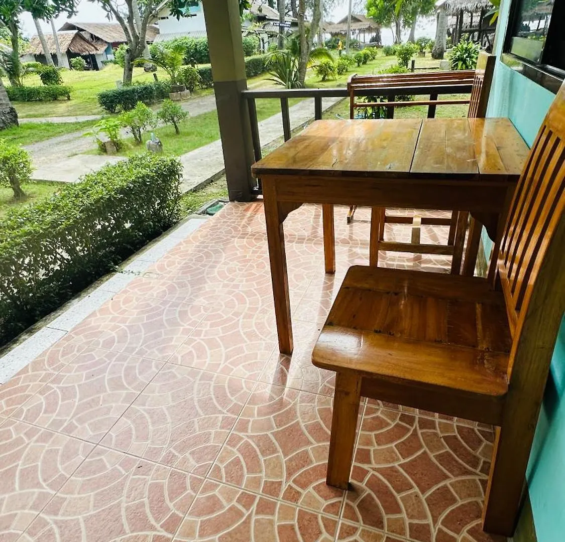Lanta L.D. Beach Bungalow Ko Lanta Resort